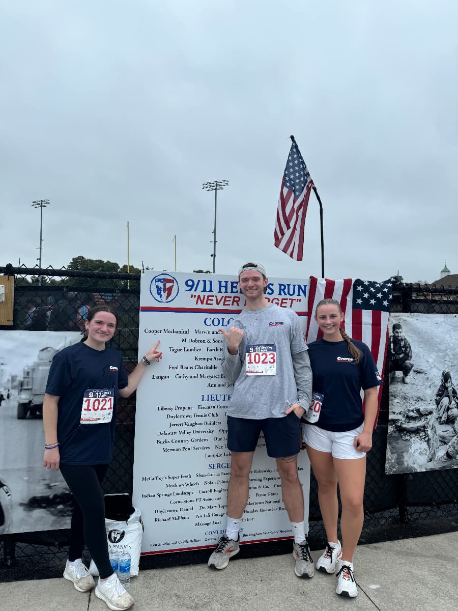 runners-at-travis-manion-foundation-run Runners at Travis Manion Foundation run
